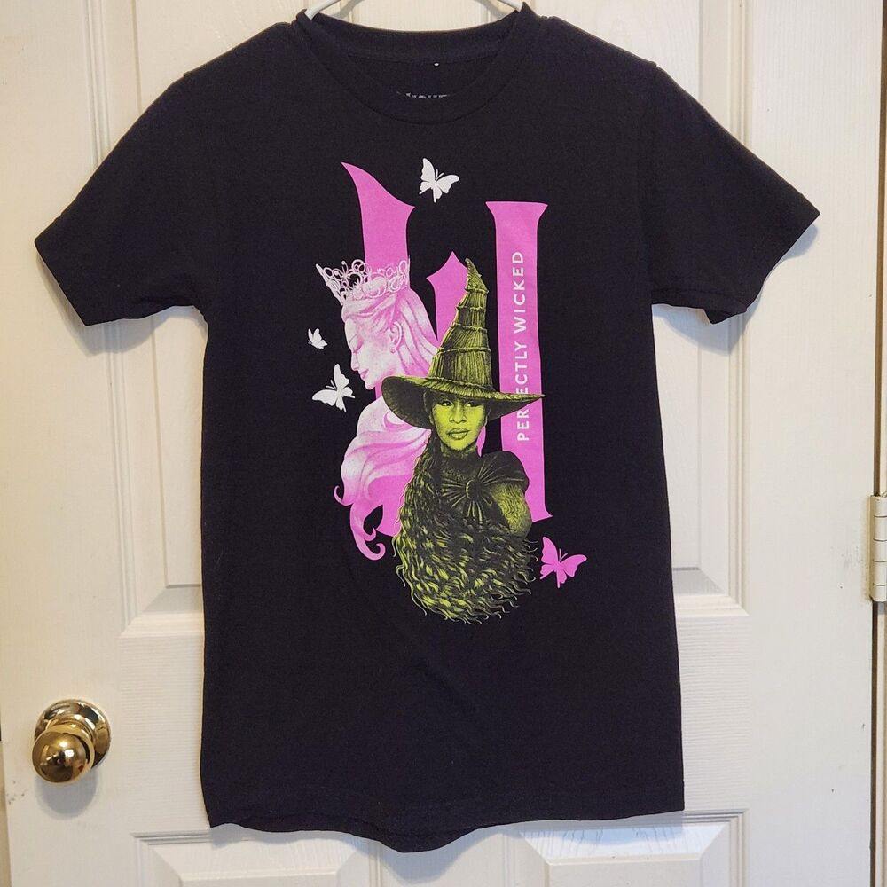 Wicked Elphaba Glinda Perfectly Wicked Graphic T-Shirt Black Size Small